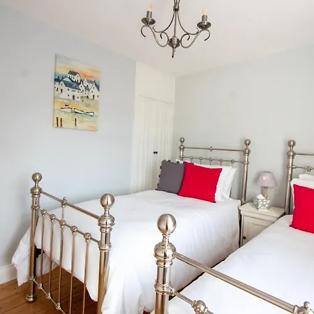Stylish Town Centre House With Garden And Parking Opposite Villa Bury St. Edmunds Exterior photo