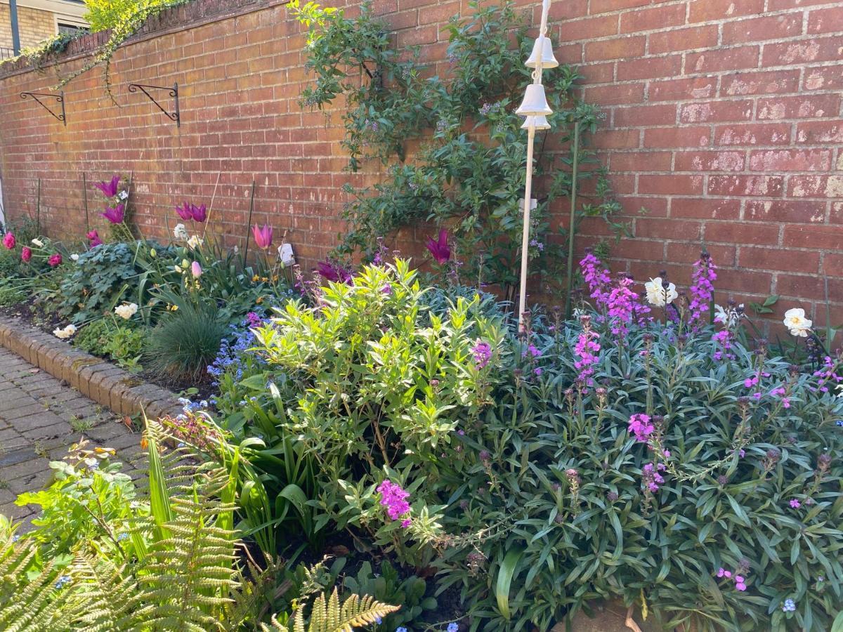 Holiday home Stylish Town Centre House With Garden And Parking Opposite Bury St. Edmunds