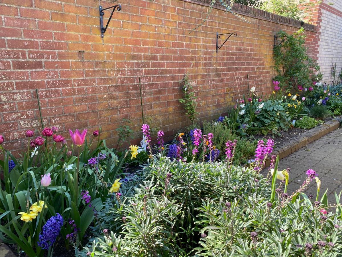 Holiday home Stylish Town Centre House With Garden And Parking Opposite Bury St. Edmunds